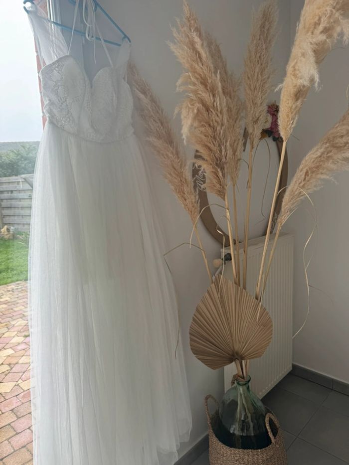 Robe de mariée ou soirée 40/42 comme neuf - photo numéro 2