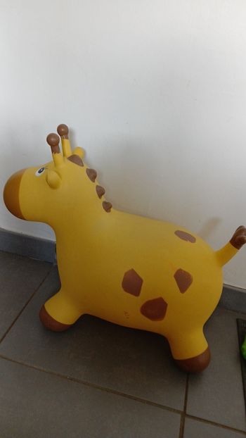 Ballon sauteur girafe