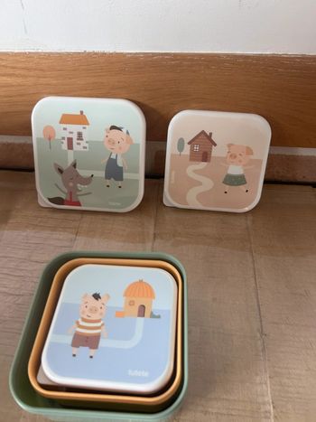 3 boîtes à déjeuner 3 petits cochons