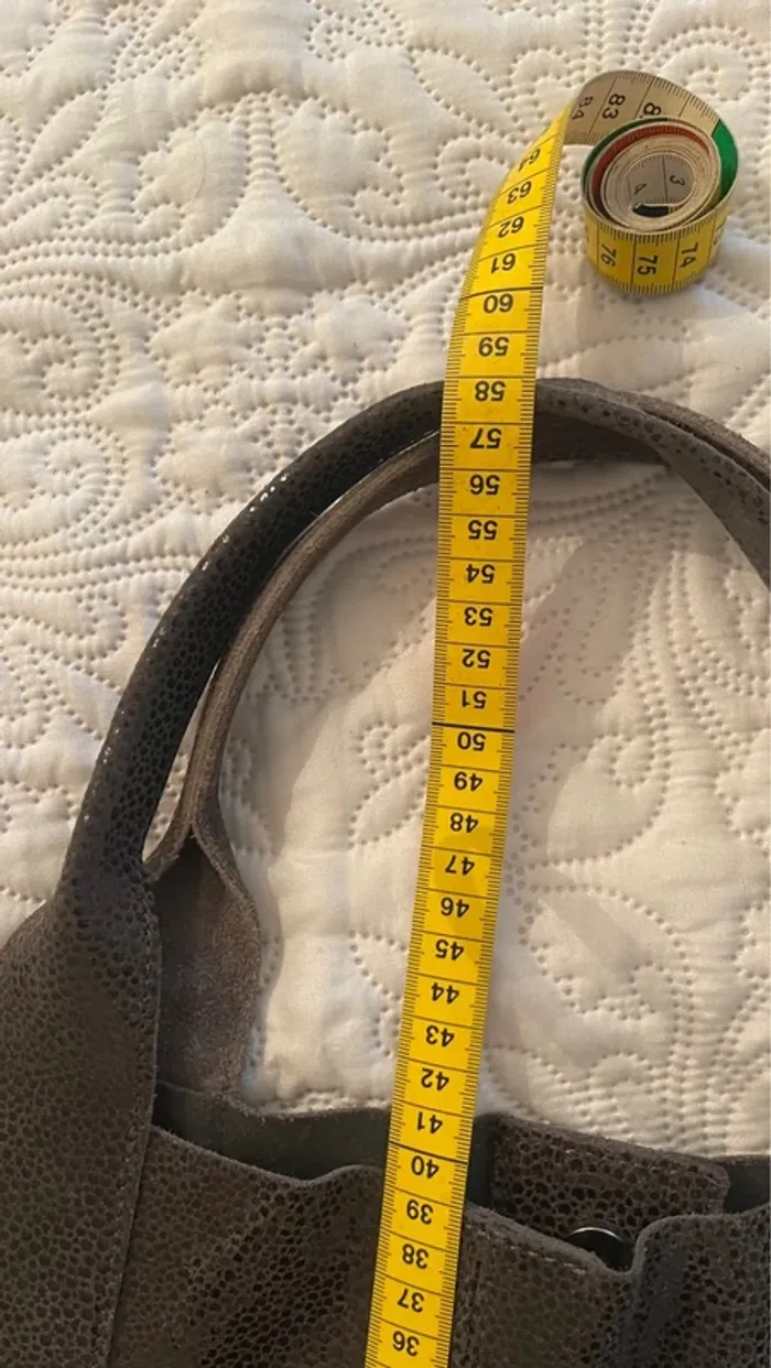 Sac fourre-tout gris légèrement brillant - photo numéro 6
