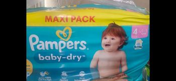 106 couche pampers t4