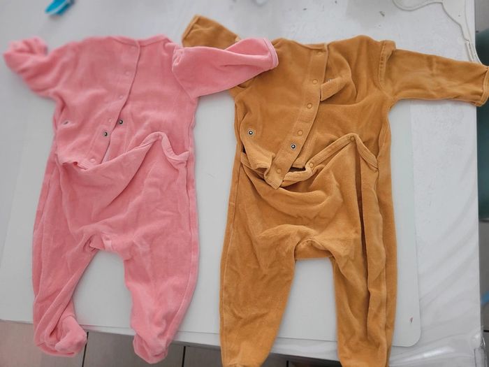 Lot de 2 Pyjamas Bébé Kiabi 9mois - photo numéro 5