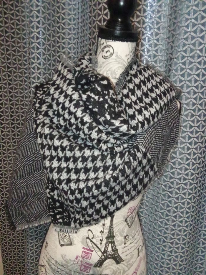 Écharpe femme - photo numéro 3