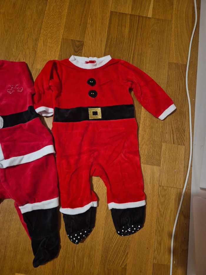 Pyjama père noël taille 6 mois - photo numéro 2
