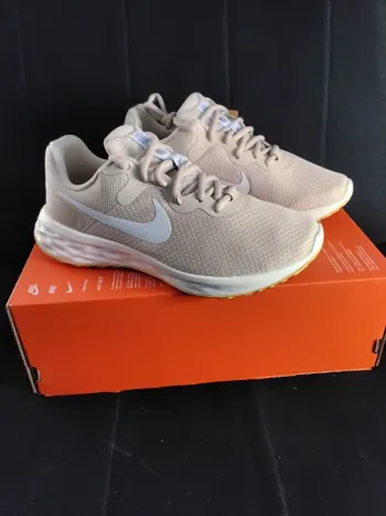 Baskets Nike Revolution 6 femme