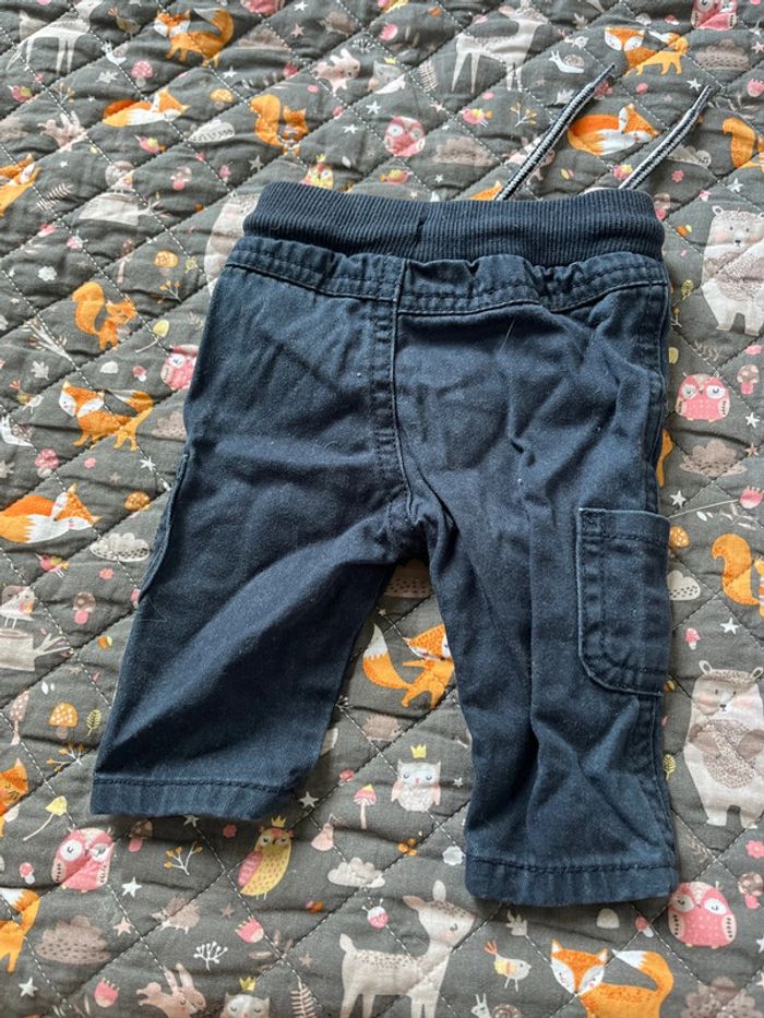 Pantalon 1 mois - photo numéro 2