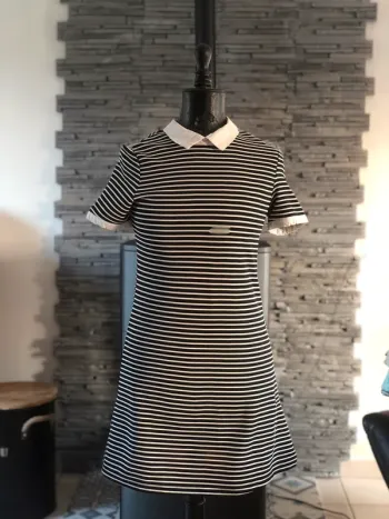 Robe marinière noire et blanche