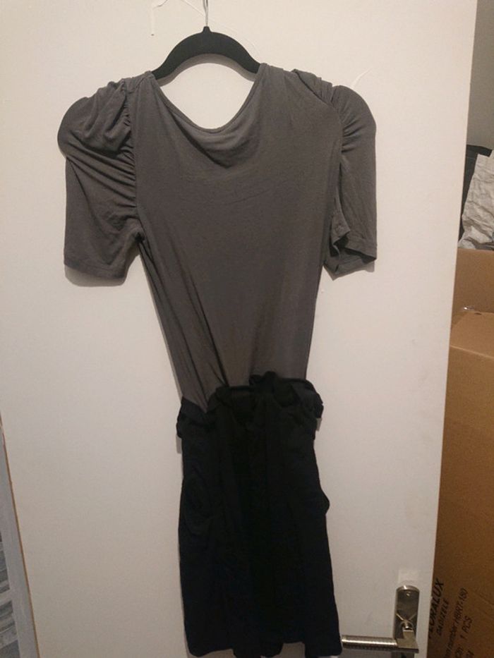 Robe noir et gris - photo numéro 2