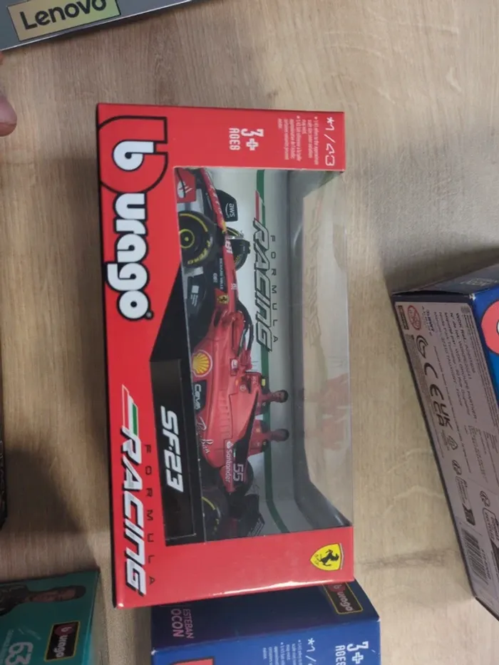 Lot de 5 voitures burago formule 1 1/43 - photo numéro 5