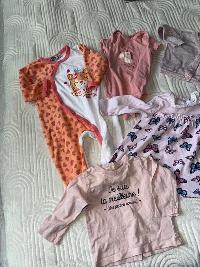 Lot vêtement 6 mois fille très bon état - photo numéro 2