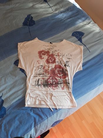 Haut blanc avec ceinture