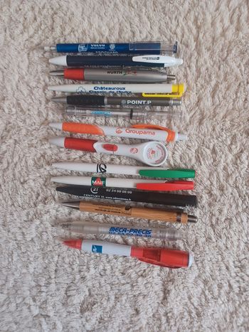 14 stylos publicitaires