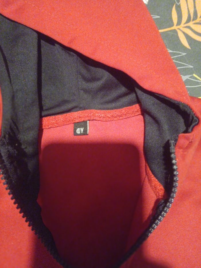 Veste à capuche garçon – 4 ans - photo numéro 2