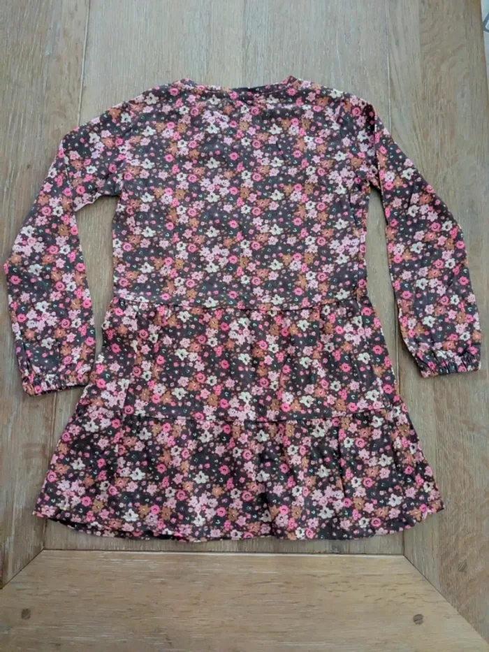 Robe liberty 7/8 ans - photo numéro 2