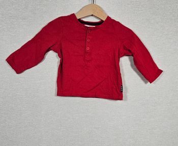 T-shirt manche longue rouge mes petits cailloux 12 mois 74cm