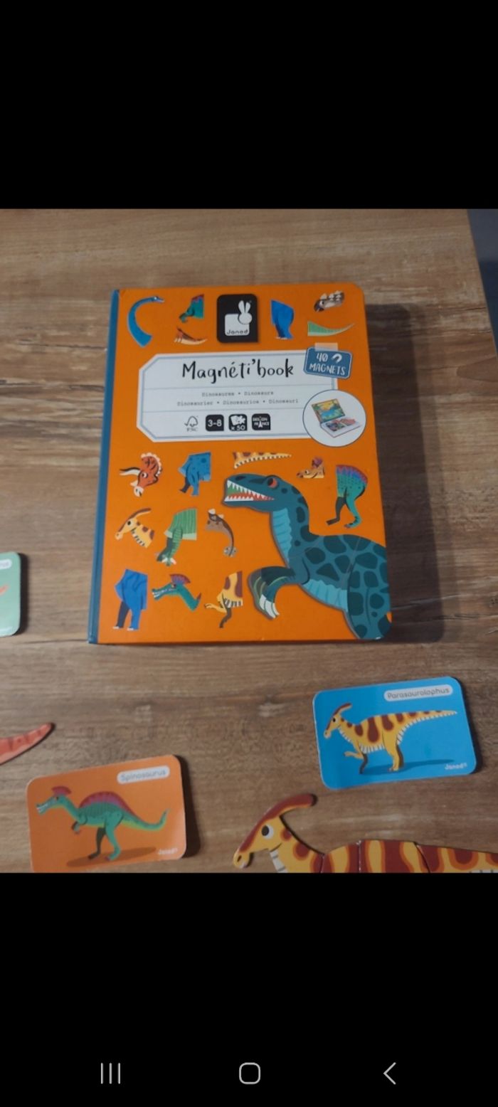 Magnéti'book dinosaure