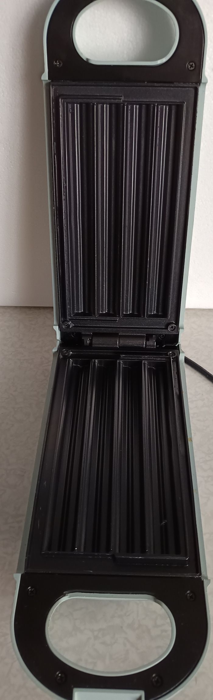 Gaufrier LIVOO DOP235 appareil à churros puissance 800W revêtement anti adhésifs