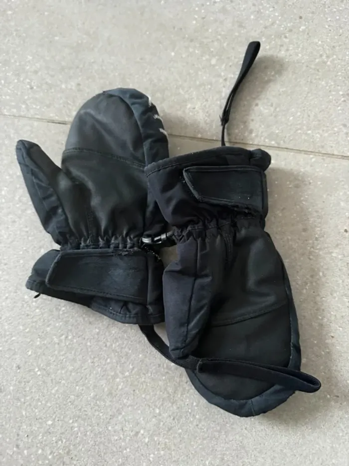 Gants de ski Rossignol pour enfant, taille 6, quelques marques - photo numéro 2
