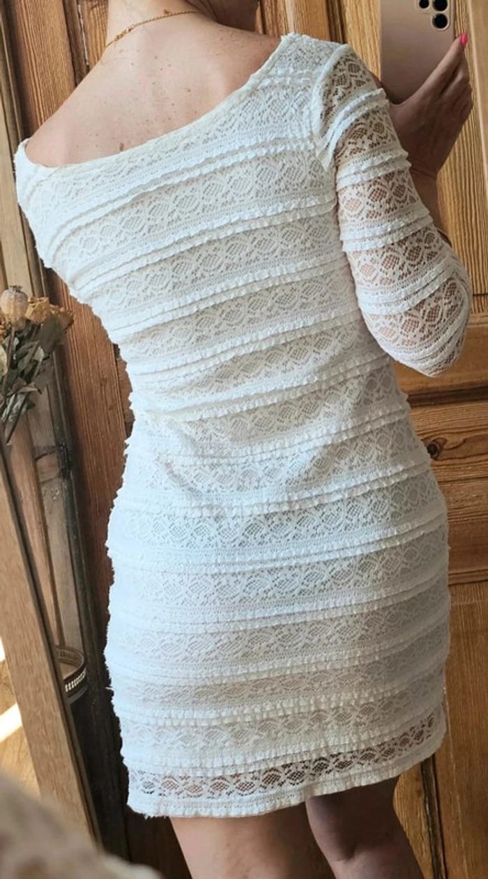 Robe Jennyfer doublée dentelle taille 36 - photo numéro 2