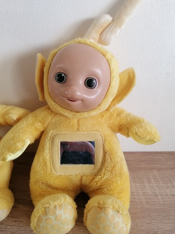 2 peluches teletubbies jaune laa laa - photo numéro 5