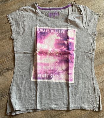 TEE shirt