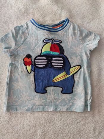 T-shirt bleu ciel surfeur T. 6 mois
