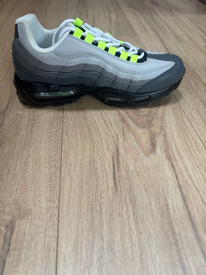 Vend basket air Max neuve