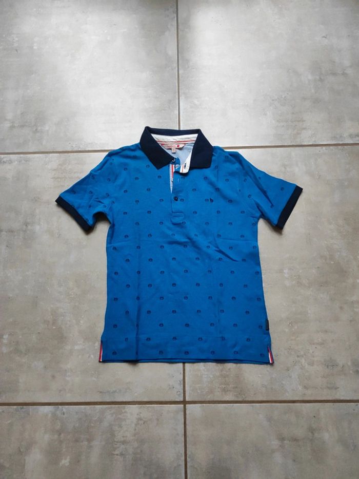 Polo garçon taille 10/11 ans.