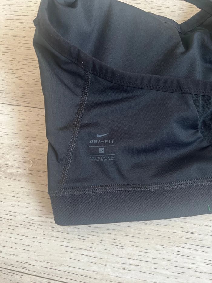 Brassière nike - photo numéro 3