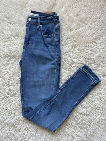 Jean Levi's 721 High Rise Skinny - État Neuf