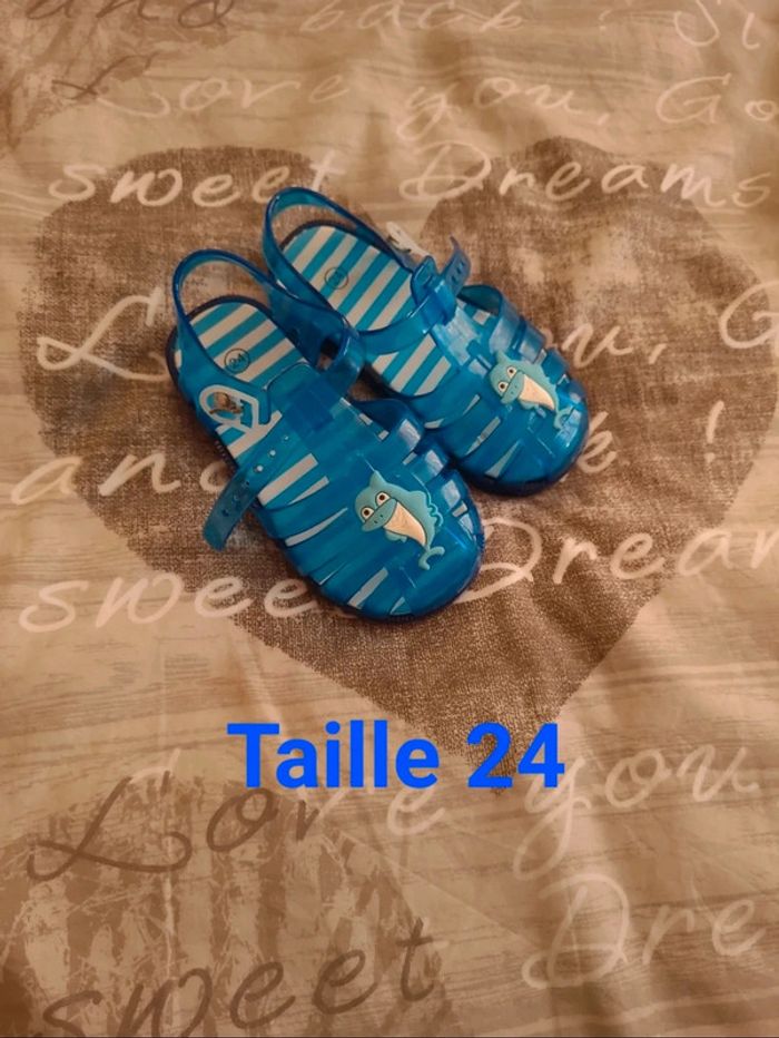 Chaussure d eau taille 24