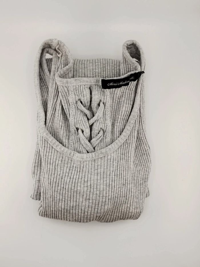 Robe courte moulante - photo numéro 2