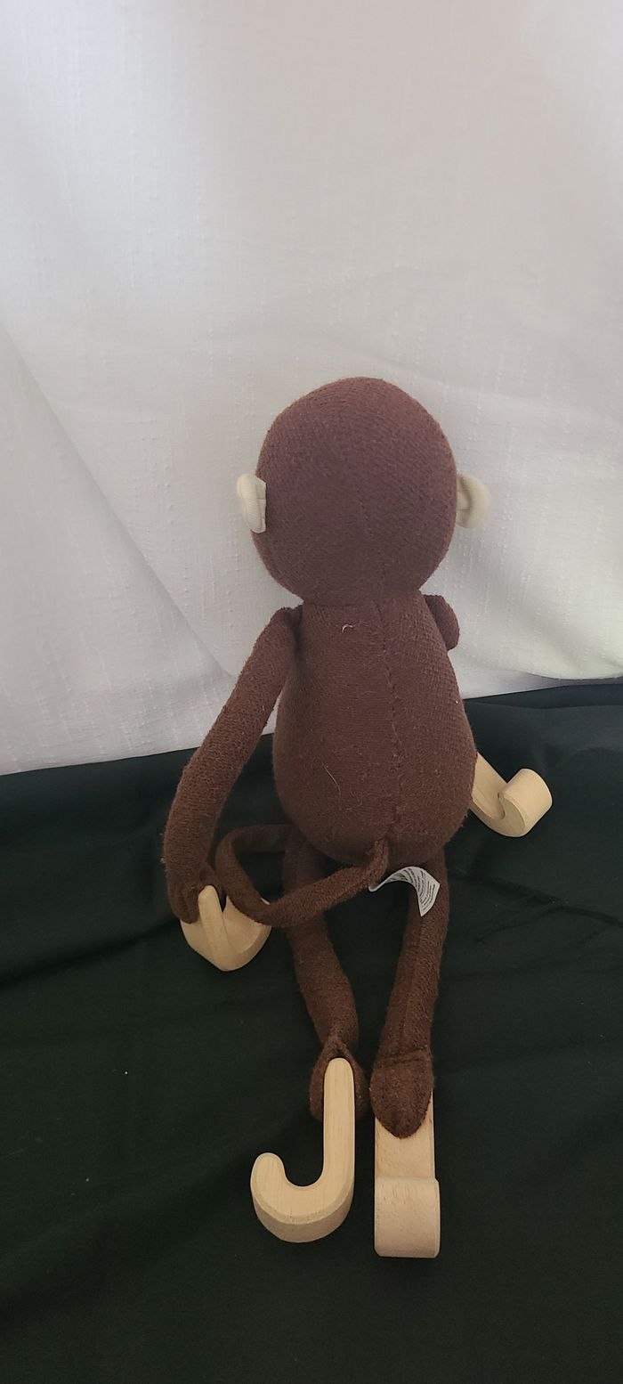 peluche chimpanzé accroche bois - photo numéro 2