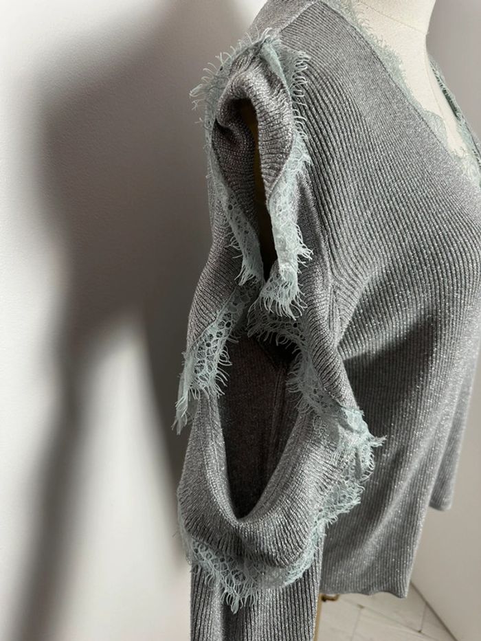 🌸Pull côtelé Millenium - argenté - épaules dénudées - taille unique - dentelle 🌸 - photo numéro 4