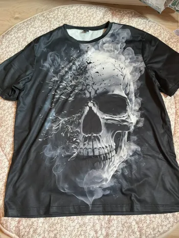 T-shirt tête de mort