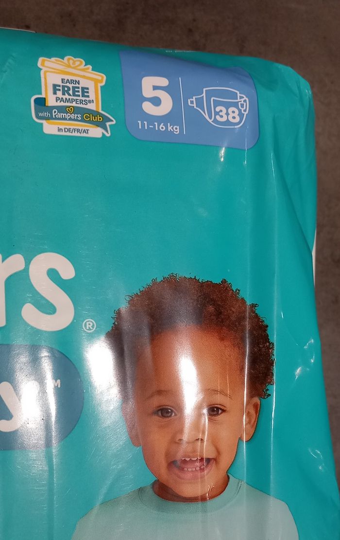 Couches pampers - photo numéro 2