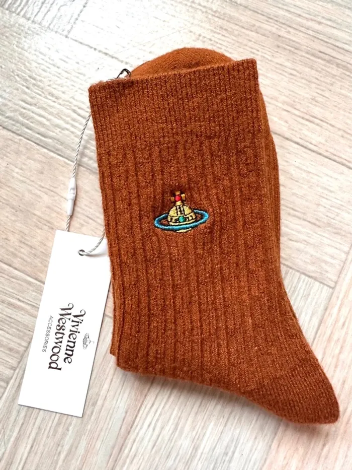 🇯🇵Chaussettes côtelées Vivienne Westwood rouille cuivré – Made in Japan