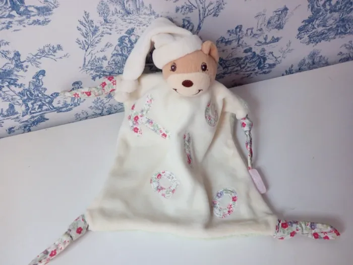 Doudou ours Kaloo