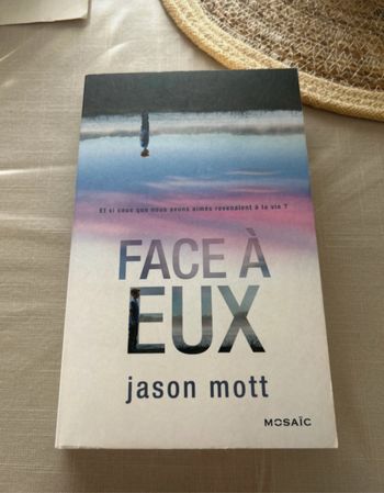Face à eux