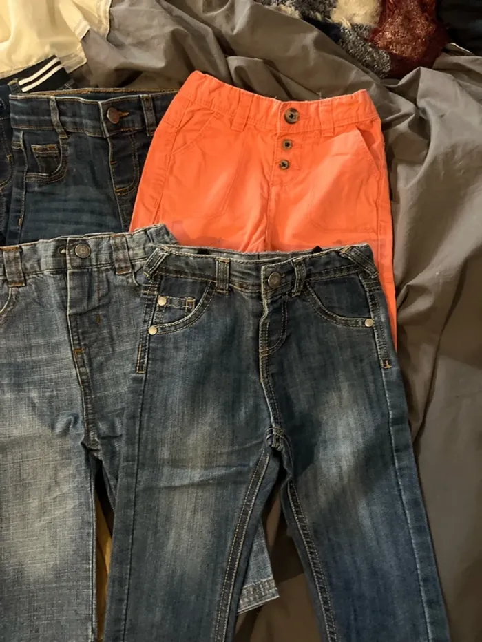 Lot de 9 pantalon et 1 salopette - photo numéro 2