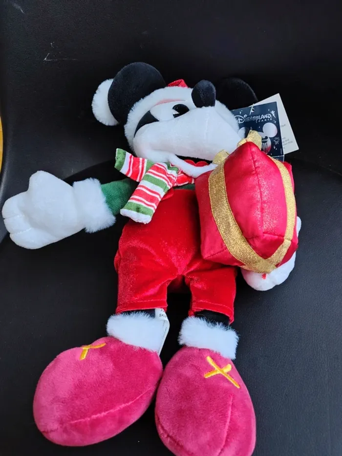Peluche Disneyland Mickey mouse Paris Christmas noël velours neuf - photo numéro 2