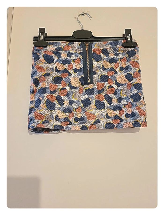 Magnifique petite jupe droite a motifs colorés "JBC" taille 8 ans - photo numéro 4