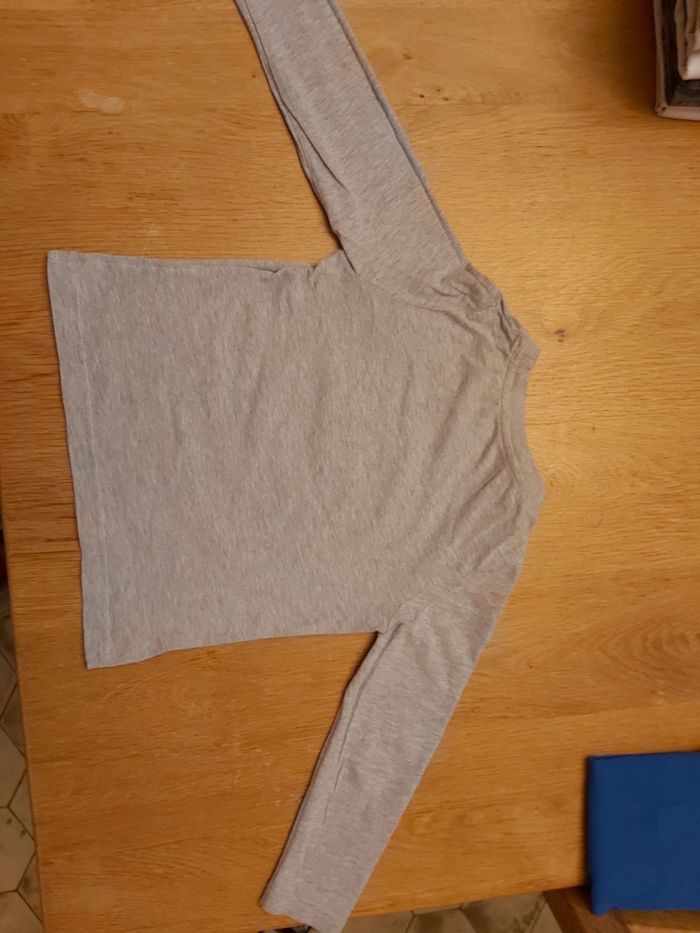 Tshirt Kiabi 4 ans - photo numéro 4