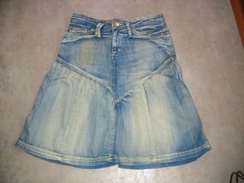 jupe jean épais bleu délavé longueur 55 cm Taille 36 H§M neuve