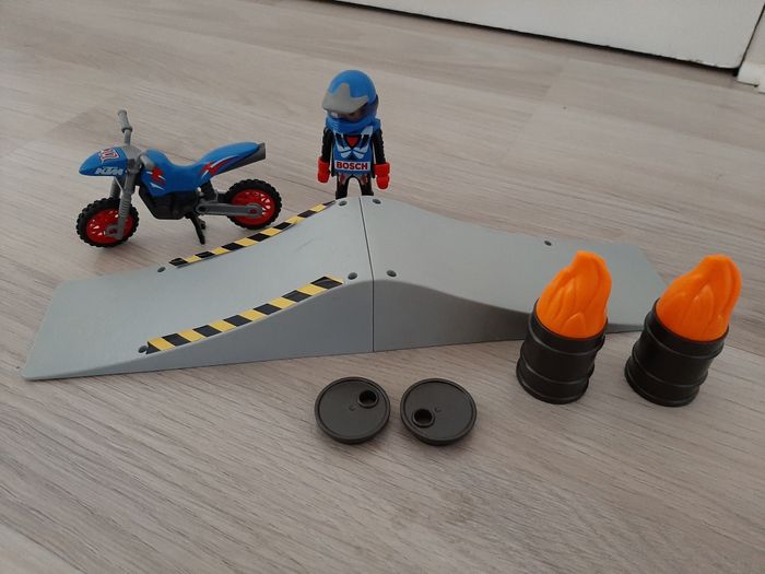 FIGURINE PILOTE DE MOTOCROSS "PLAYMOBIL" - Réf.4416 - n°109