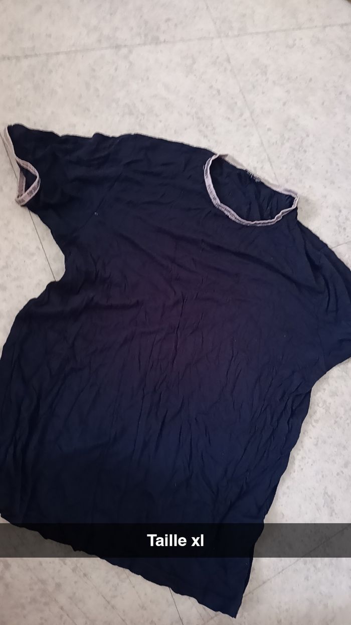 Tee shirt emporio Armani taille xl