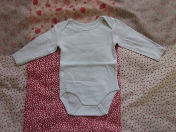 Body manches longues vert pale 3 mois