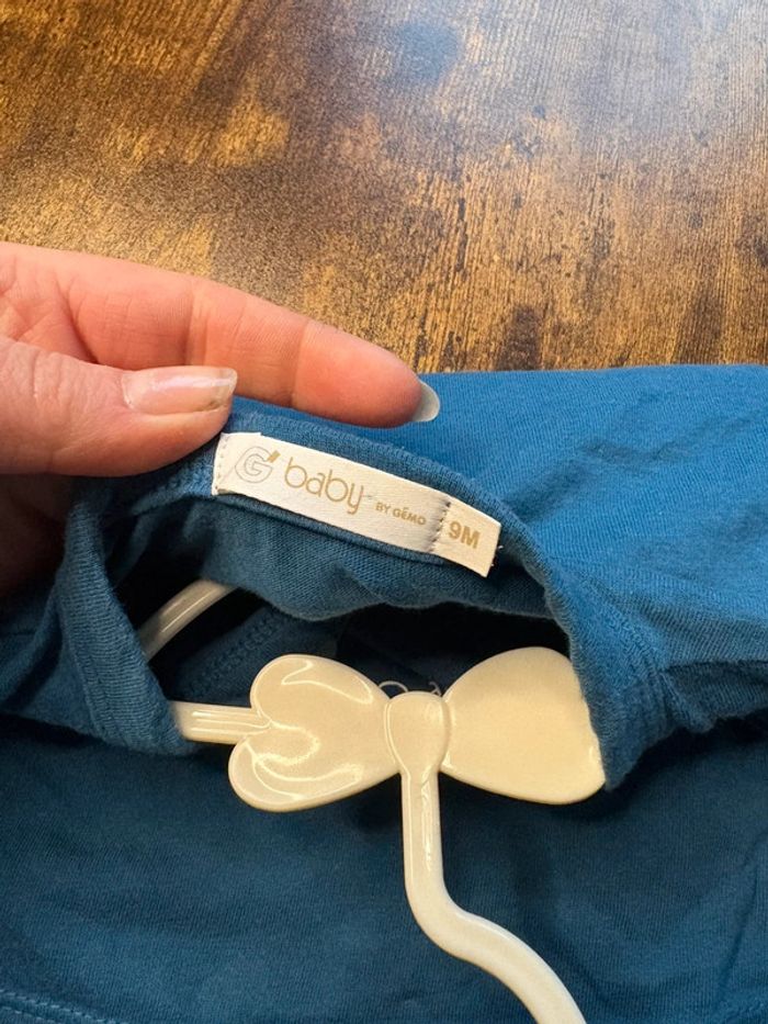 TEE shirt 9m - photo numéro 3