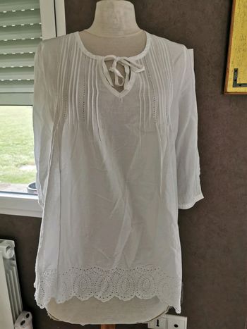Tunique blanche Active Wear taille 42 neuve avec étiquette