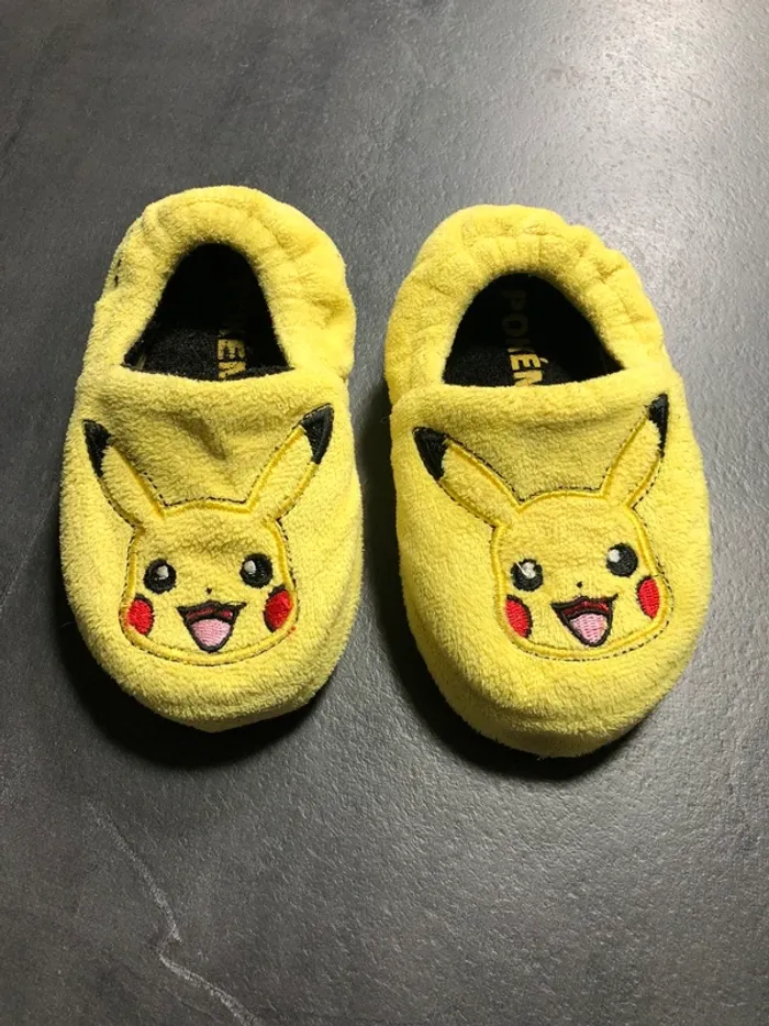 Chausson pokemon pikachu